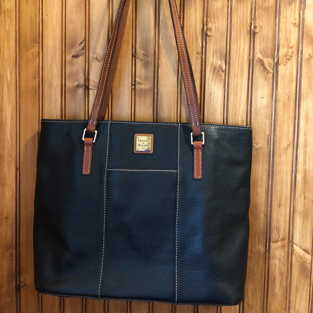 Dooney & Bourke Lexington Shopper black pebble